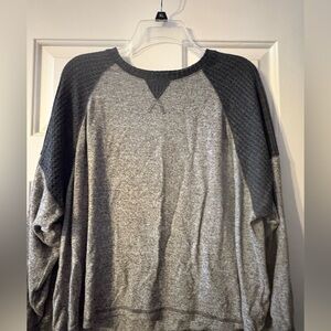 Billabong Two-Tone Gray Crewneck Sweater